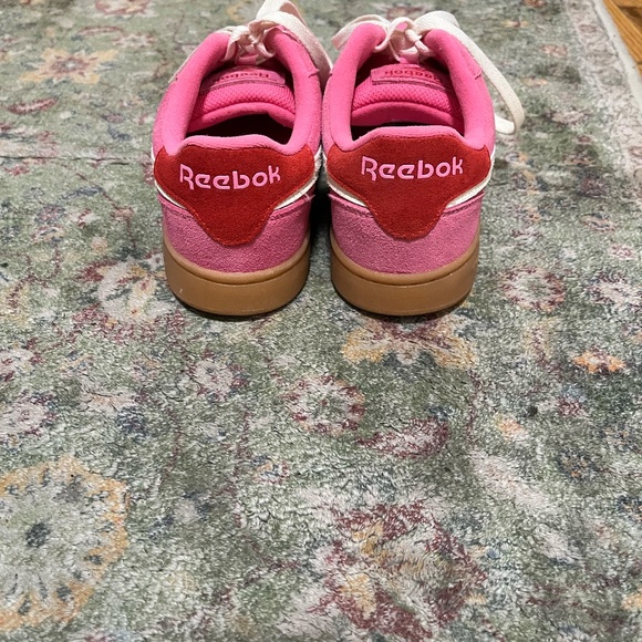 Reebok Women's Pink Sneakers - Suede - Picture 4 of 6